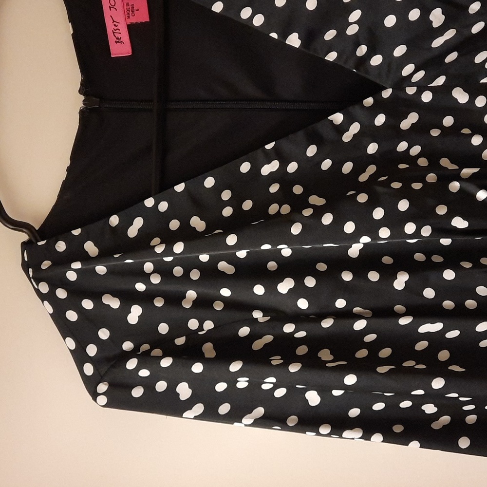 NWT, Betsey Johnson Embellished Cookies and Cream Dress - Picture 6 of 16